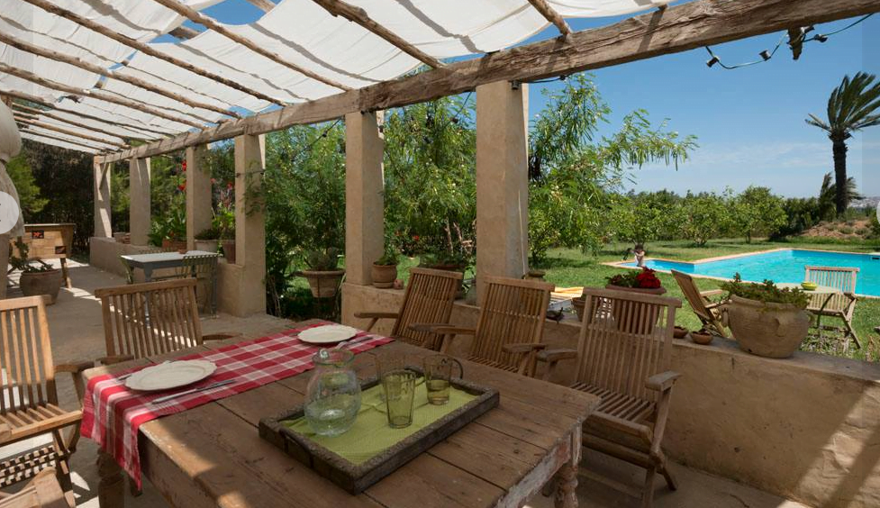 أشهر دور الضيافة في بنزرت 4 Un magnifique petit dejeuner en pleine nature