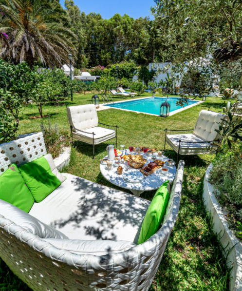 أشهر دور الضيافة في بنزرت 9 Un petit dejeuner royal en pleine nature