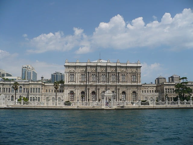 dolmabahce palace g92113c8a3 640 1