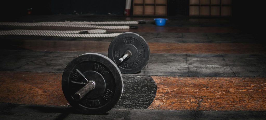 أفضل تمارين لبناء العضل للمبتدئين 6 أفضل تمارين لبناء العضل للمبتدئين