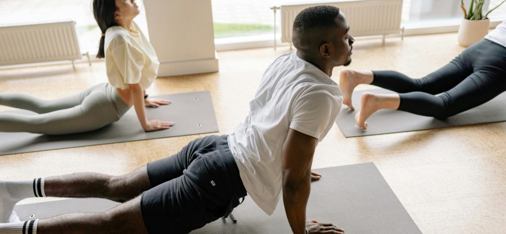 تمارين علاج تقوس أسفل الظهر 5 تمارين علاج تقوس أسفل الظهر